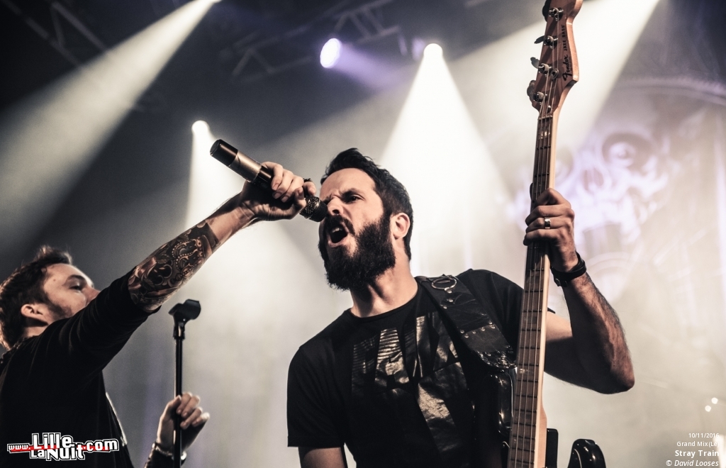 Kadavar + Stray Train au Grand Mix en live - photo n°2