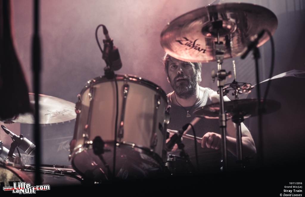 Kadavar + Stray Train au Grand Mix en live - photo n°5