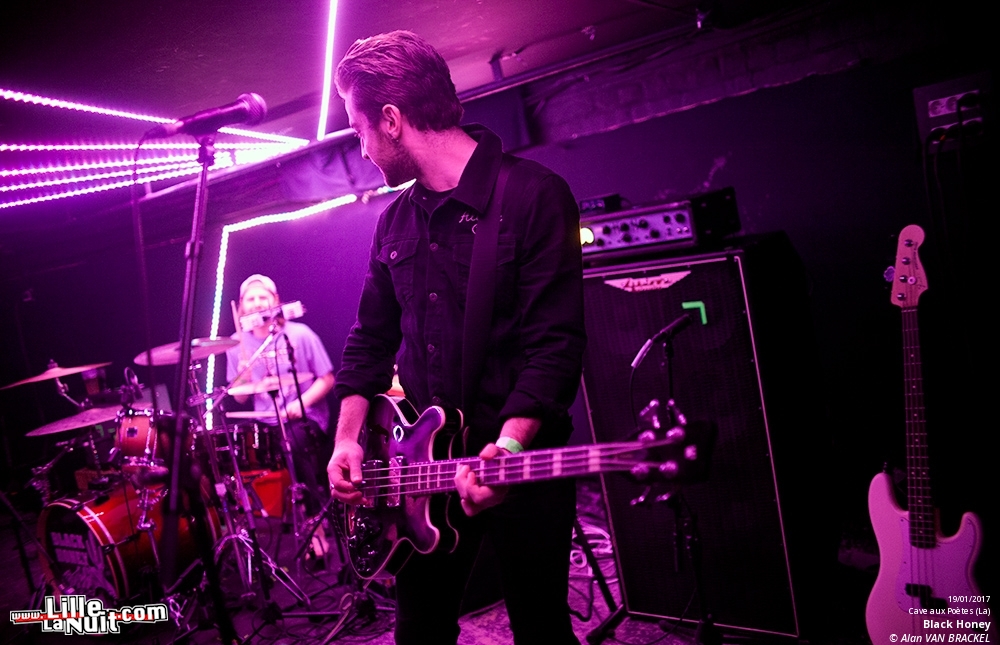 Black Honey + Dan San + Bains de Minuit DJ set à la Cave aux Poètes en live - photo n°1