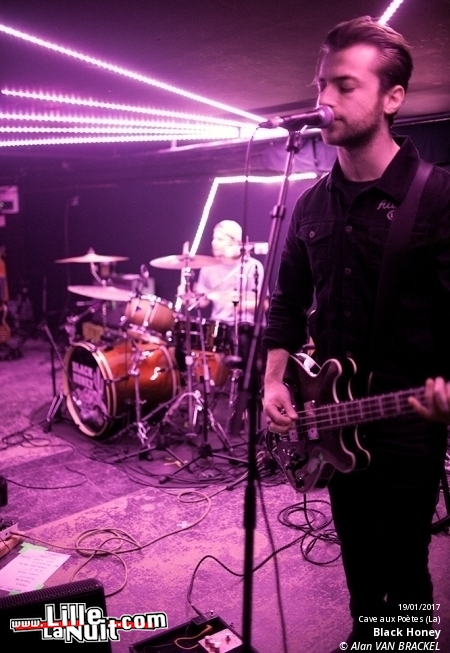 Black Honey + Dan San + Bains de Minuit DJ set à la Cave aux Poètes en live - photo n°3