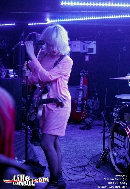 Black Honey + Dan San + Bains de Minuit DJ set à la Cave aux Poètes en live - photo n°8