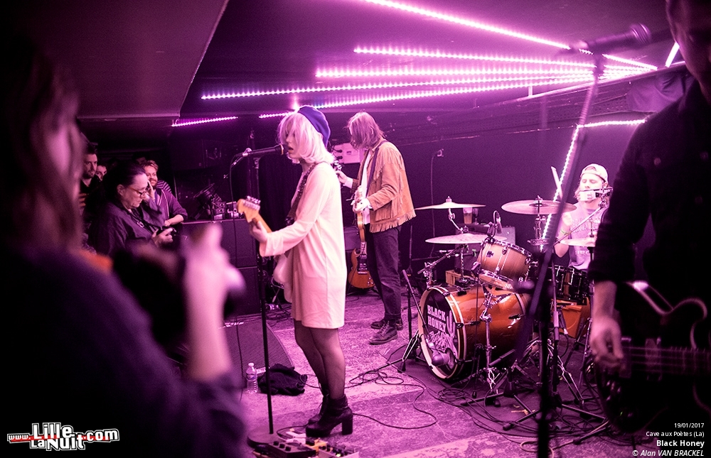 Black Honey + Dan San + Bains de Minuit DJ set à la Cave aux Poètes en live - photo n°2