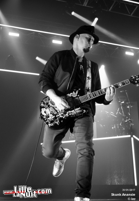 Skunk Anansie + The Pearl Harts à l’Aéronef en live - photo n°10