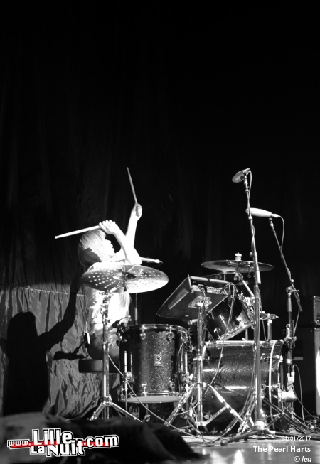 Skunk Anansie + The Pearl Harts à l’Aéronef en live - photo n°2