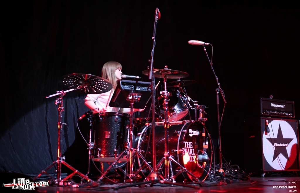 Skunk Anansie + The Pearl Harts à l’Aéronef en live - photo n°8