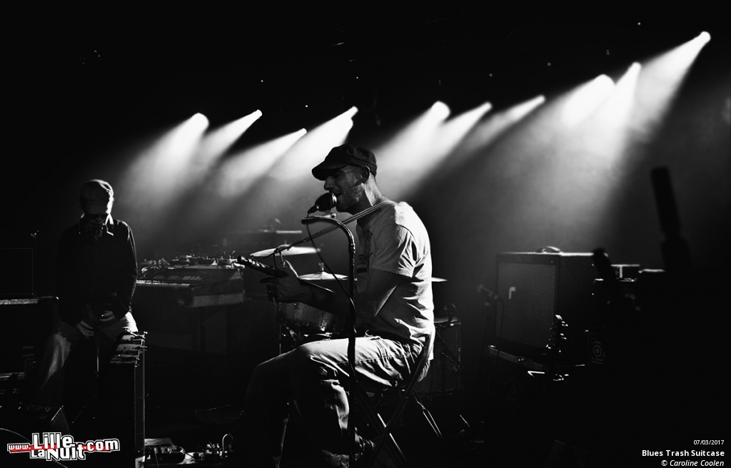 The Mystery Lights + Blues Trash Suitcase à l’Aeronef en live - photo n°4