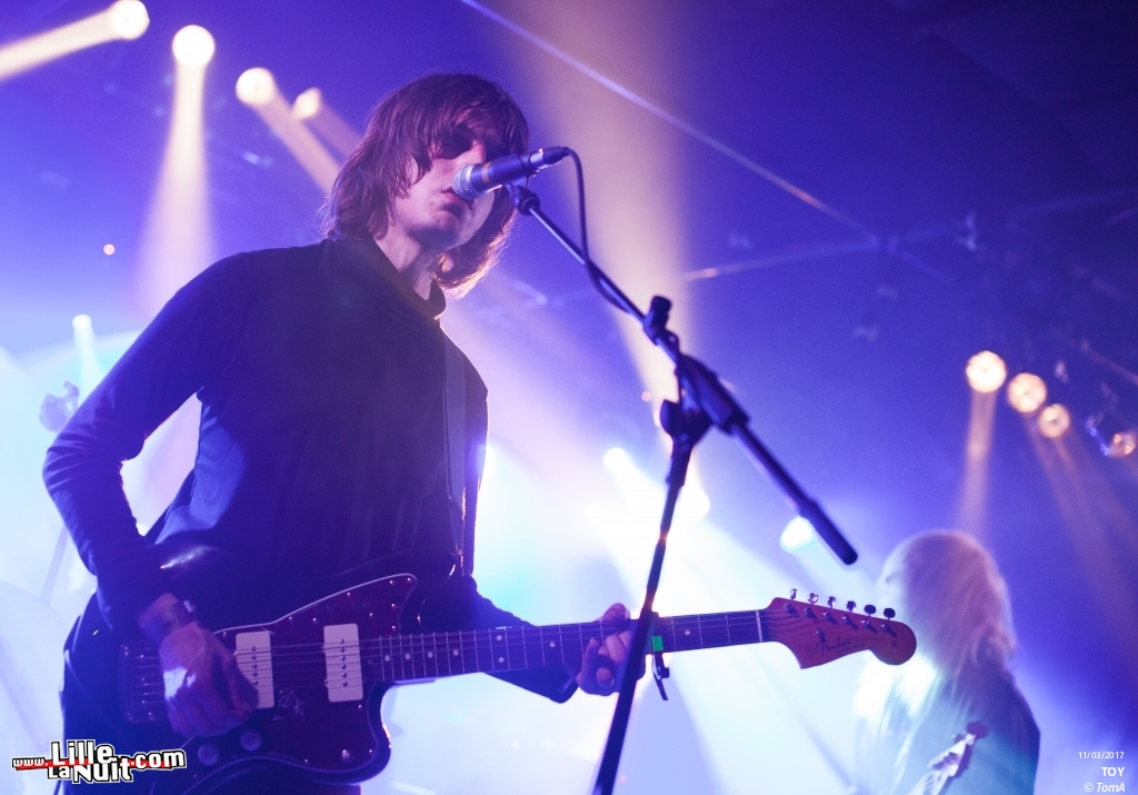 Toy + Birdpen + Prince Vaseline à l’Aeronef en live - photo n°6