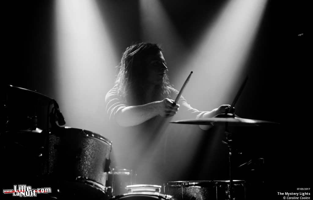 The Mystery Lights + Blues Trash Suitcase à l’Aeronef en live - photo n°3