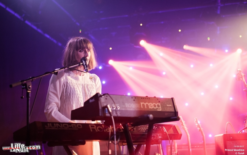 Toy + Birdpen + Prince Vaseline à l’Aeronef en live - photo n°4