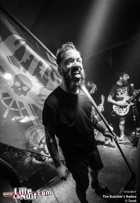 The Butcher’s Rodeo + Noise Emission Control au Circus en live - photo n°33