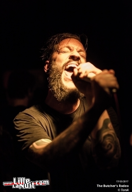 The Butcher’s Rodeo + Noise Emission Control au Circus en live - photo n°5