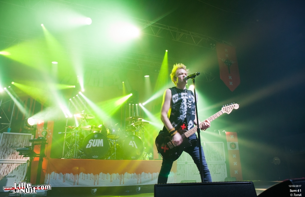 Sum 41 + Hollerado à l’Aéronef en live - photo n°17