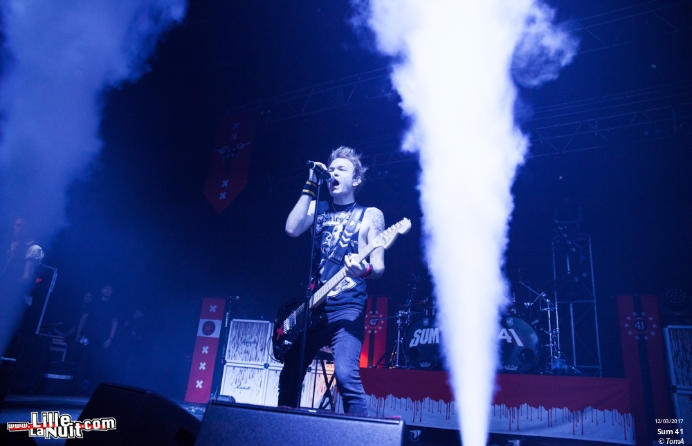 Sum 41 + Hollerado à l’Aéronef en live - photo n°3