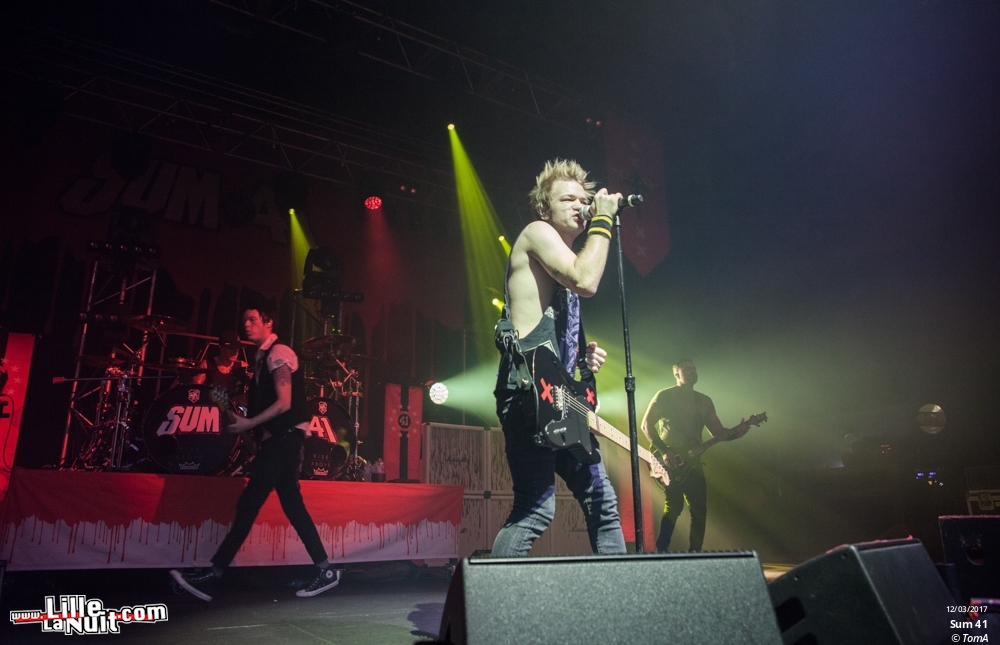 Sum 41 + Hollerado à l’Aéronef en live - photo n°19