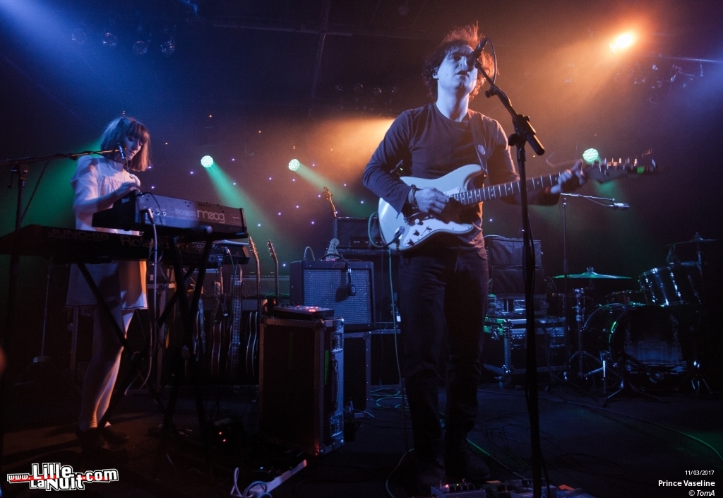 Toy + Birdpen + Prince Vaseline à l’Aeronef en live - photo n°1