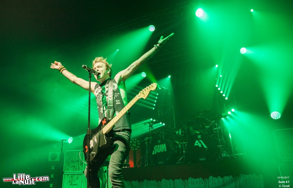 Sum 41 + Hollerado à l’Aéronef en live - photo n°26