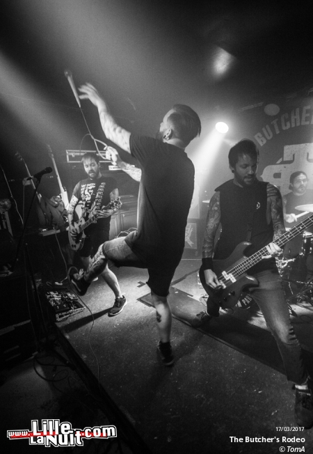 The Butcher’s Rodeo + Noise Emission Control au Circus en live - photo n°23