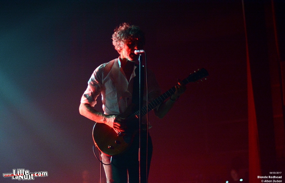 Blonde Redhead + Avec le Soleil Sortant de sa Bouche à l’Aéronef en live - photo n°5
