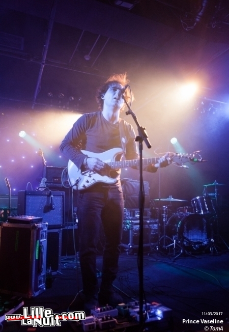 Toy + Birdpen + Prince Vaseline à l’Aeronef en live - photo n°9