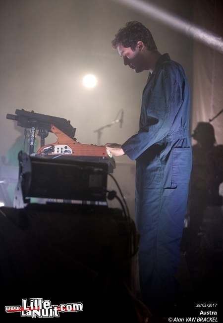 Festival Les Femmes S’en Mêlent : Austra + Pixx au Grand Mix en live - photo n°8