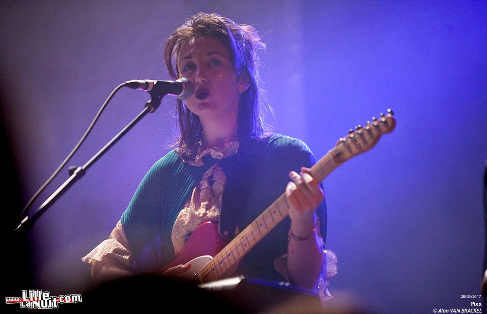 Festival Les Femmes S’en Mêlent : Austra + Pixx au Grand Mix en live - photo n°3