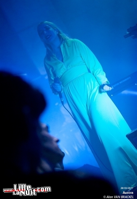 Festival Les Femmes S’en Mêlent : Austra + Pixx au Grand Mix en live - photo n°13