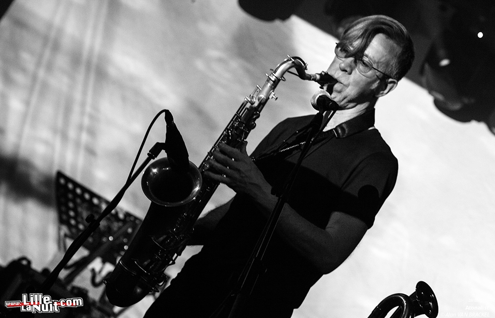 Psychic TV / PTV3 + Atonalist + Tuscaloosa à l’Aéronef de Lille en live - photo n°3