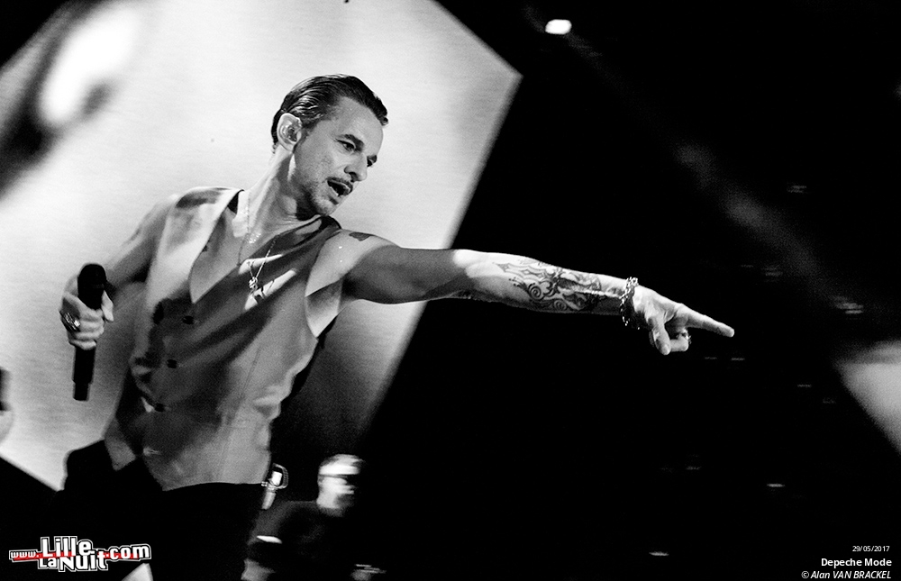 Depeche Mode + The Horrors au Stade Pierre Mauroy en live - photo n°14