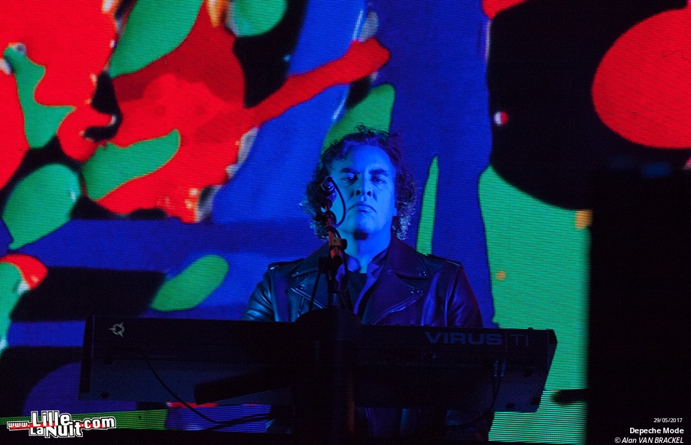 Depeche Mode + The Horrors au Stade Pierre Mauroy en live - photo n°3