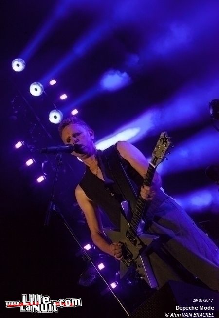 Depeche Mode + The Horrors au Stade Pierre Mauroy en live - photo n°22