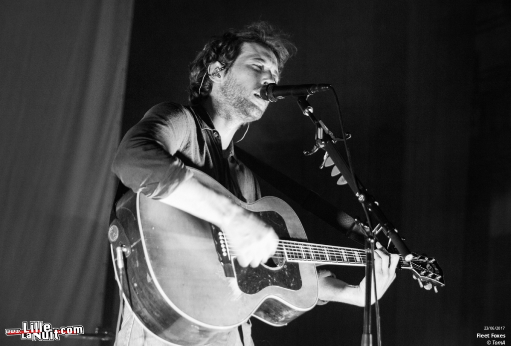 Fleet Foxes + November Polaroid  à L’Aéronef en live - photo n°18