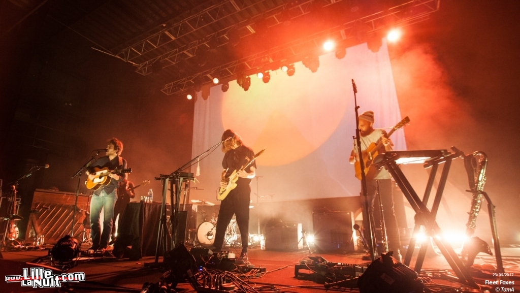 Fleet Foxes + November Polaroid  à L’Aéronef en live - photo n°6