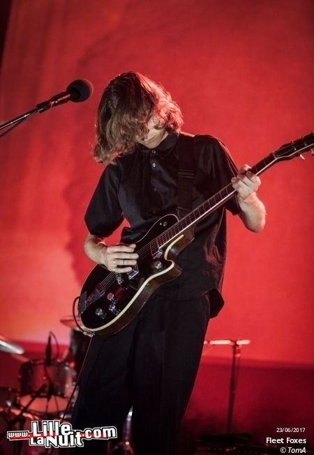 Fleet Foxes + November Polaroid  à L’Aéronef en live - photo n°9