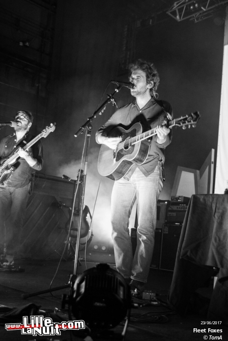 Fleet Foxes + November Polaroid  à L’Aéronef en live - photo n°14