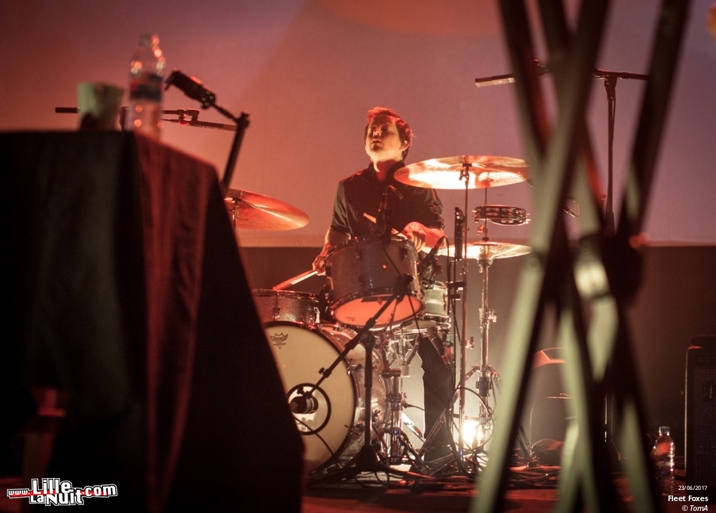Fleet Foxes + November Polaroid  à L’Aéronef en live - photo n°3