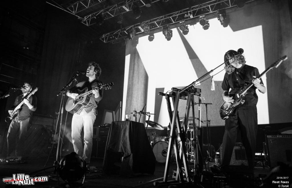 Fleet Foxes + November Polaroid  à L’Aéronef en live - photo n°13