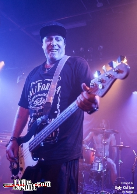 Ugly Kid Joe à l’Aeronef en live - photo n°5