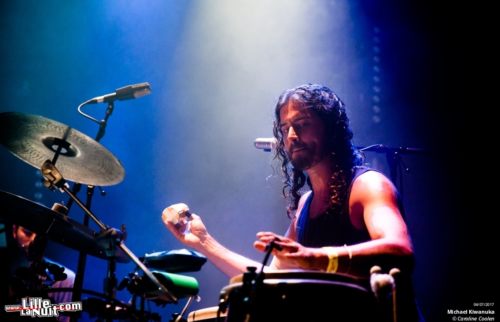 Michael Kiwanuka + Leo Stannard au Grand Mix en live - photo n°3