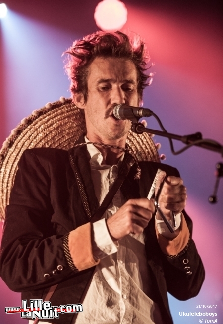 Emir Kusturica & The No Smoking Orchestra + Ukuleleboboys à l’Aéronef en live - photo n°9