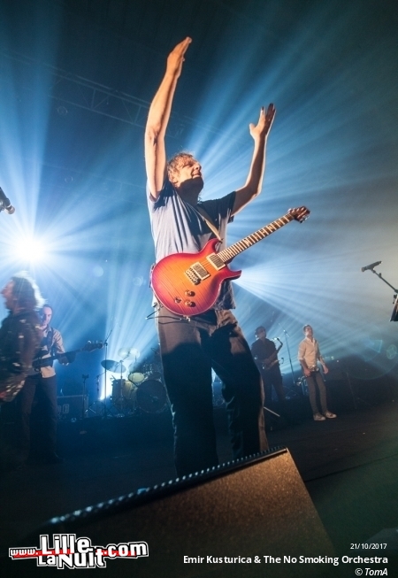 Emir Kusturica & The No Smoking Orchestra + Ukuleleboboys à l’Aéronef en live - photo n°7