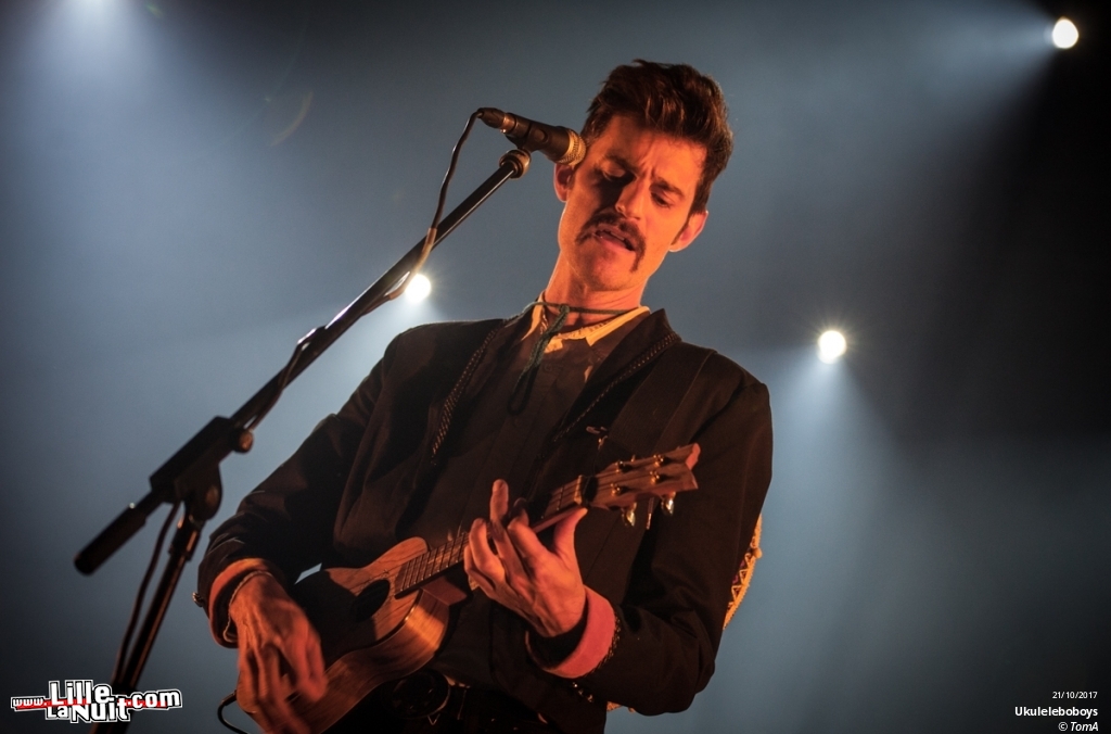 Emir Kusturica & The No Smoking Orchestra + Ukuleleboboys à l’Aéronef en live - photo n°17