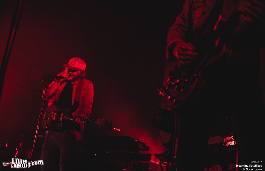 Portugal. The Man + Steaming Satellites au Splendid en live - photo n°5