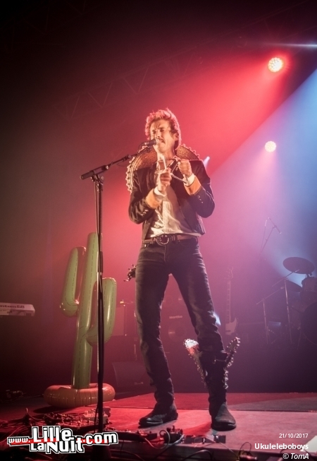 Emir Kusturica & The No Smoking Orchestra + Ukuleleboboys à l’Aéronef en live - photo n°8