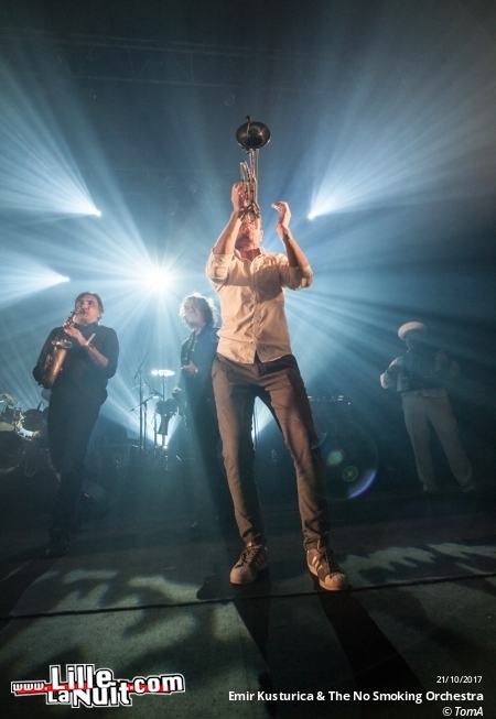 Emir Kusturica & The No Smoking Orchestra + Ukuleleboboys à l’Aéronef en live - photo n°5
