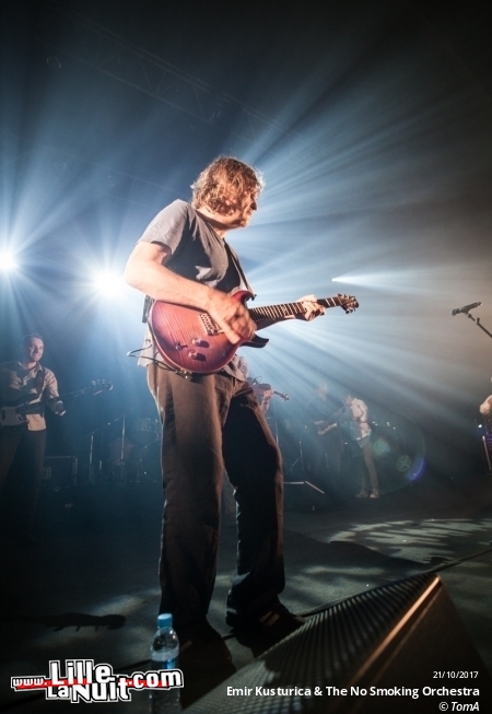 Emir Kusturica & The No Smoking Orchestra + Ukuleleboboys à l’Aéronef en live - photo n°8