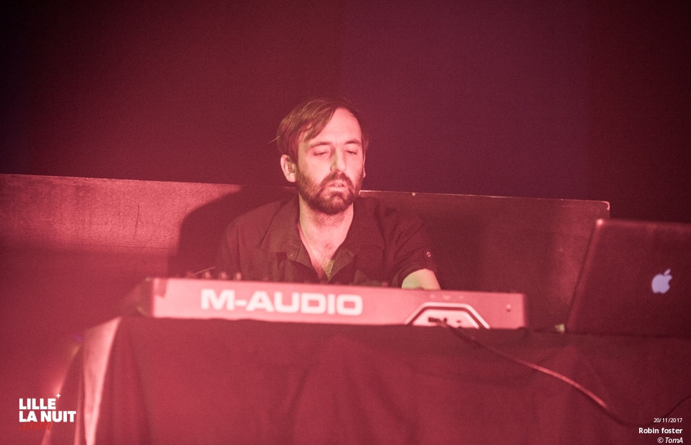 Archive + Robin Foster à l’Aéronef en live - photo n°13