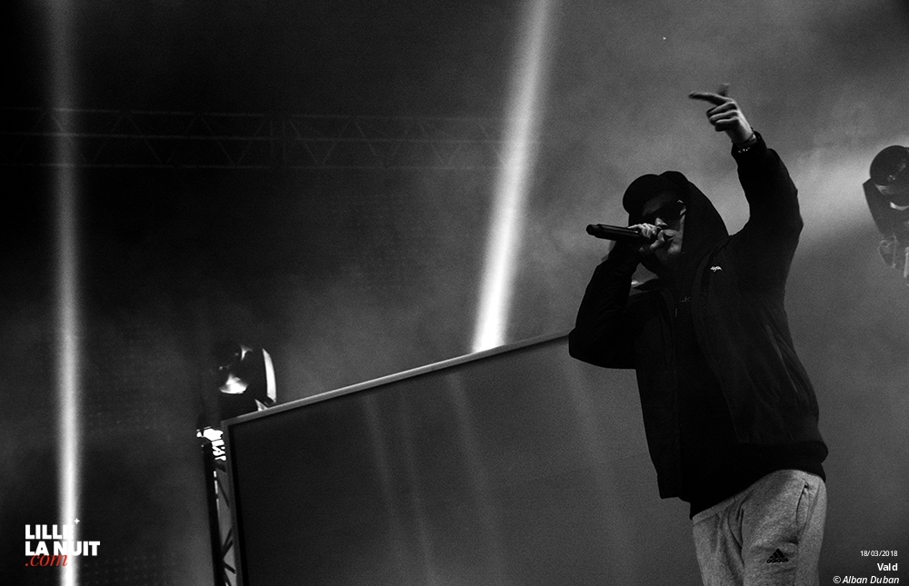 Vald + Roméo Elvis + Lorenzo + L’Or Du Commun + Bifty & DJ Weedim + le 77 au Zénith de Lille en live - photo n°3