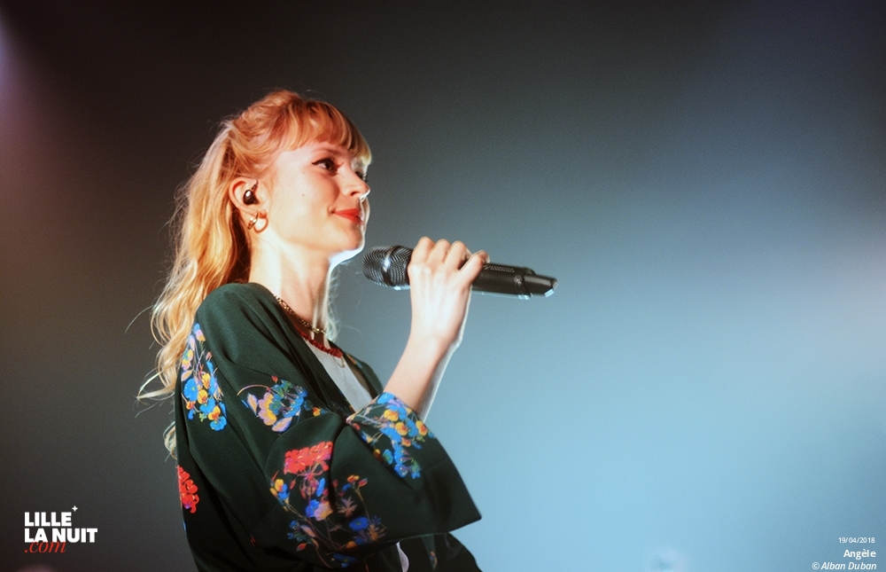 Angèle + Juicy au Splendid en live - photo n°2