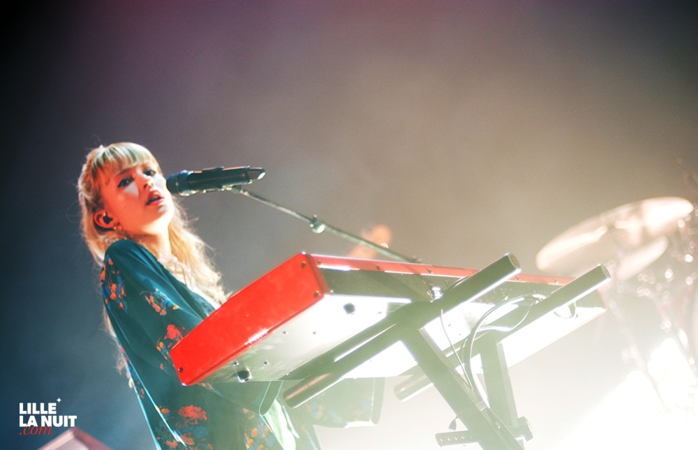 Angèle + Juicy au Splendid en live - photo n°1