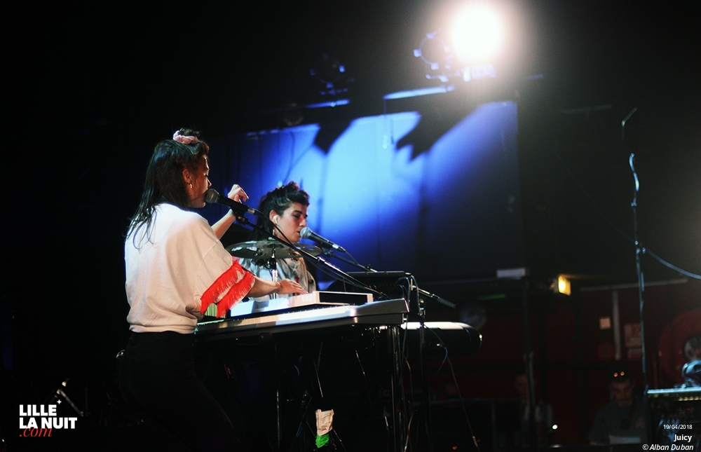 Angèle + Juicy au Splendid en live - photo n°3